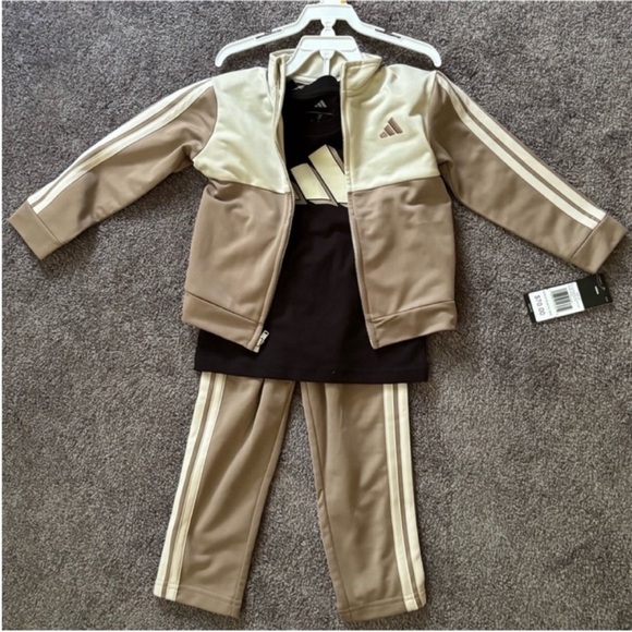 New! Toddler Boys Adidas 3-piece Tracksuit - 3T - Picture 4 of 5